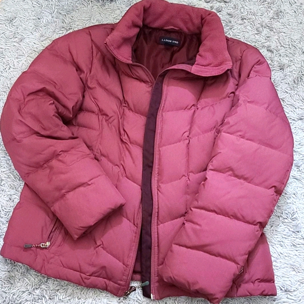 🖤LANDS END🤍 burgundy puffer jacket